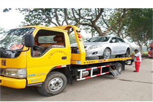 吐鲁番附近24小时汽车拖车服务热线