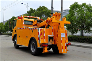 吐鲁番高速路拖车费