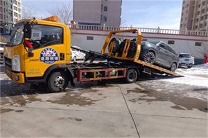 吐鲁番救援拖车费用怎么算